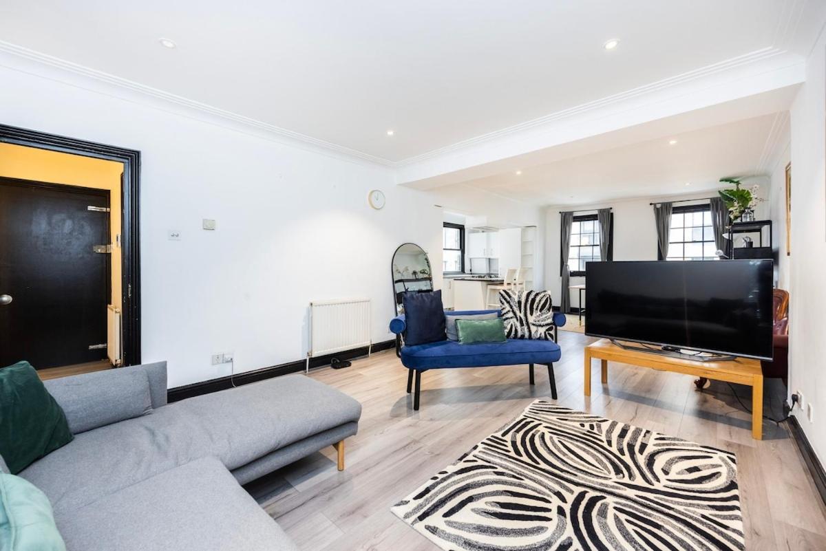 Location, Cosy & Convenient 2 Beds Flat *