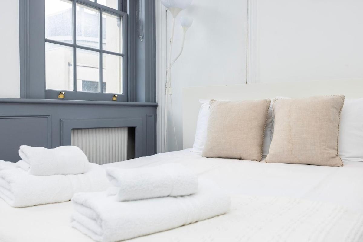 Location, Cosy & Convenient 2 Beds Flat Appartement *