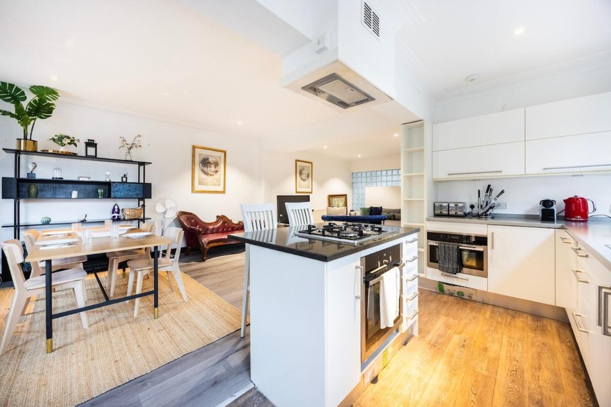 Location, Cosy & Convenient 2 Beds Flat