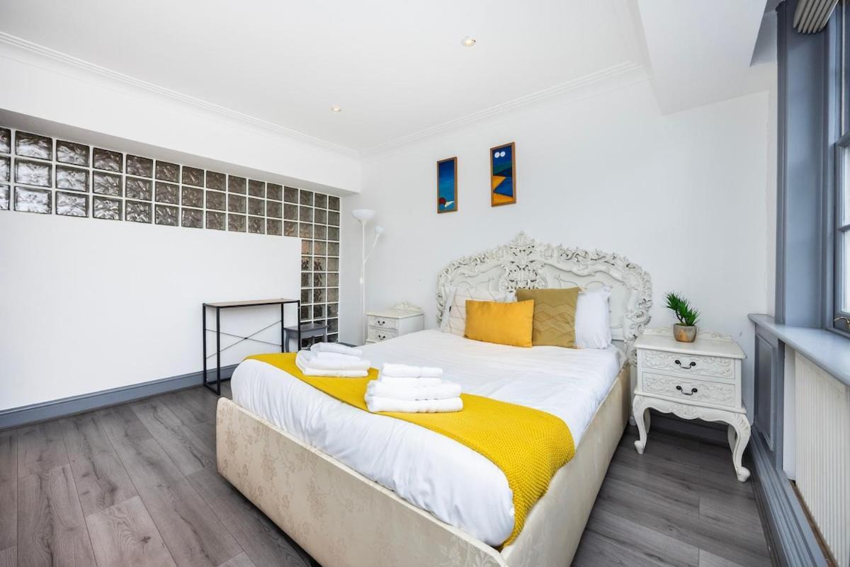 Location, Cosy & Convenient 2 Beds Flat Appartement *